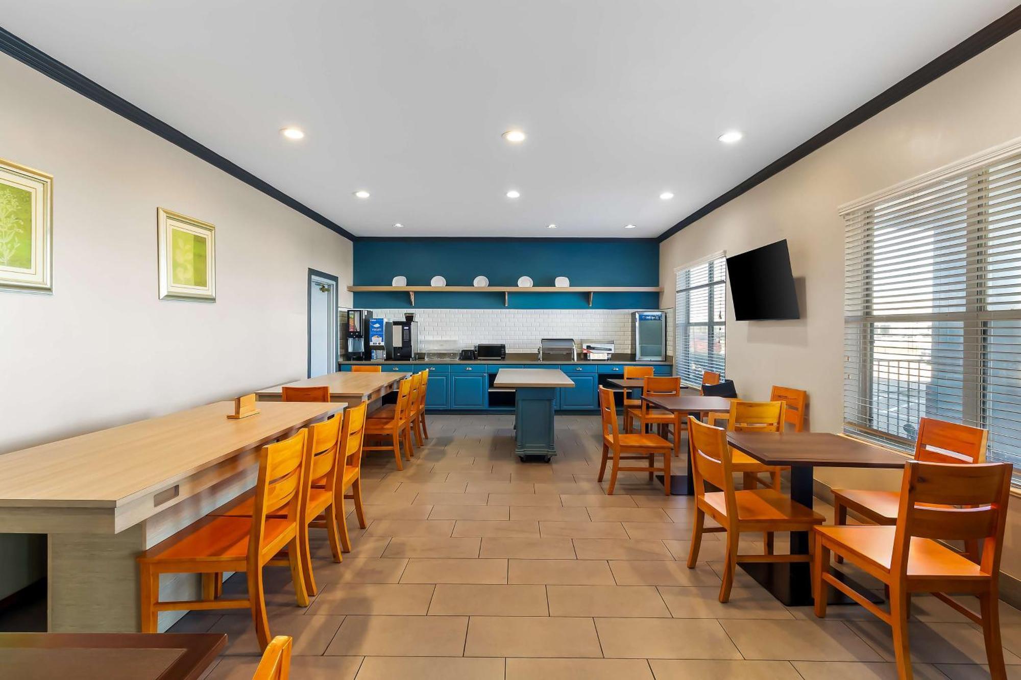 Sonesta Essential Iah Airport Jfk Boulevard - Newly Renovated Houston Exterior photo